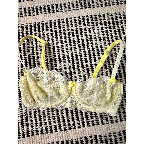Adore Me Size 32D yellow & white lace balconette bra - Picture 1 of 5